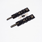 Черные кожаные наручники с узорами и золотистой фурнитурой - Crazy Handmade - купить с доставкой в Кирове