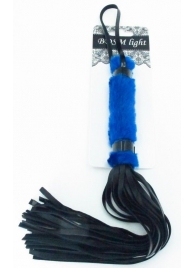 Нежная плеть с синим мехом BDSM Light - 43 см. - БДСМ Арсенал - купить с доставкой в Кирове