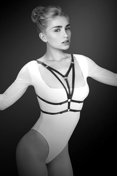 Черная упряжь на грудь Laura - Bijoux Pour Toi - купить с доставкой в Кирове