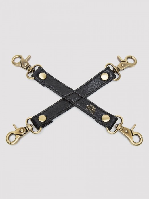 Черный фиксатор для манжет Bound to You Faux Leather Hogtie - Fifty Shades of Grey - купить с доставкой в Кирове