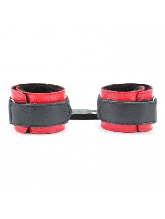 Красно-чёрные кожаные наручники с меховым подкладом - БДСМ Арсенал - купить с доставкой в Кирове
